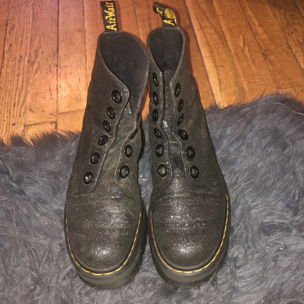 Glam Rock Docs!